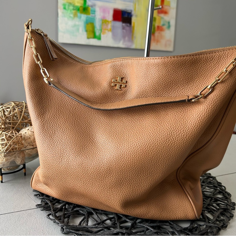 Tory Burch Carter Slouchy Hobo Bag - Picture 3 of 11